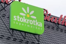 Stokrotka obniża ceny masła, oleju i jajek przed Wielkanocą