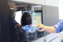 Rekord systemu kaucyjnego. Klient GK Specjał oddał 1095 opakowań (fot. Tomra Collection Polska)