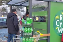 Polacy wykazują się dużym pragmatyzmem w stosunku do systemu kaucyjnego (fot. Shutterstock)