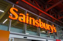 Wyciek danych w Sainsbury‘s. Dostawcy zobaczyli wyniki konkurencji (fot. Shutterstock)