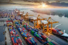 Polscy eksporterzy wzmacniają pozycję w handlu zagranicznym (fot. Shutterstock)