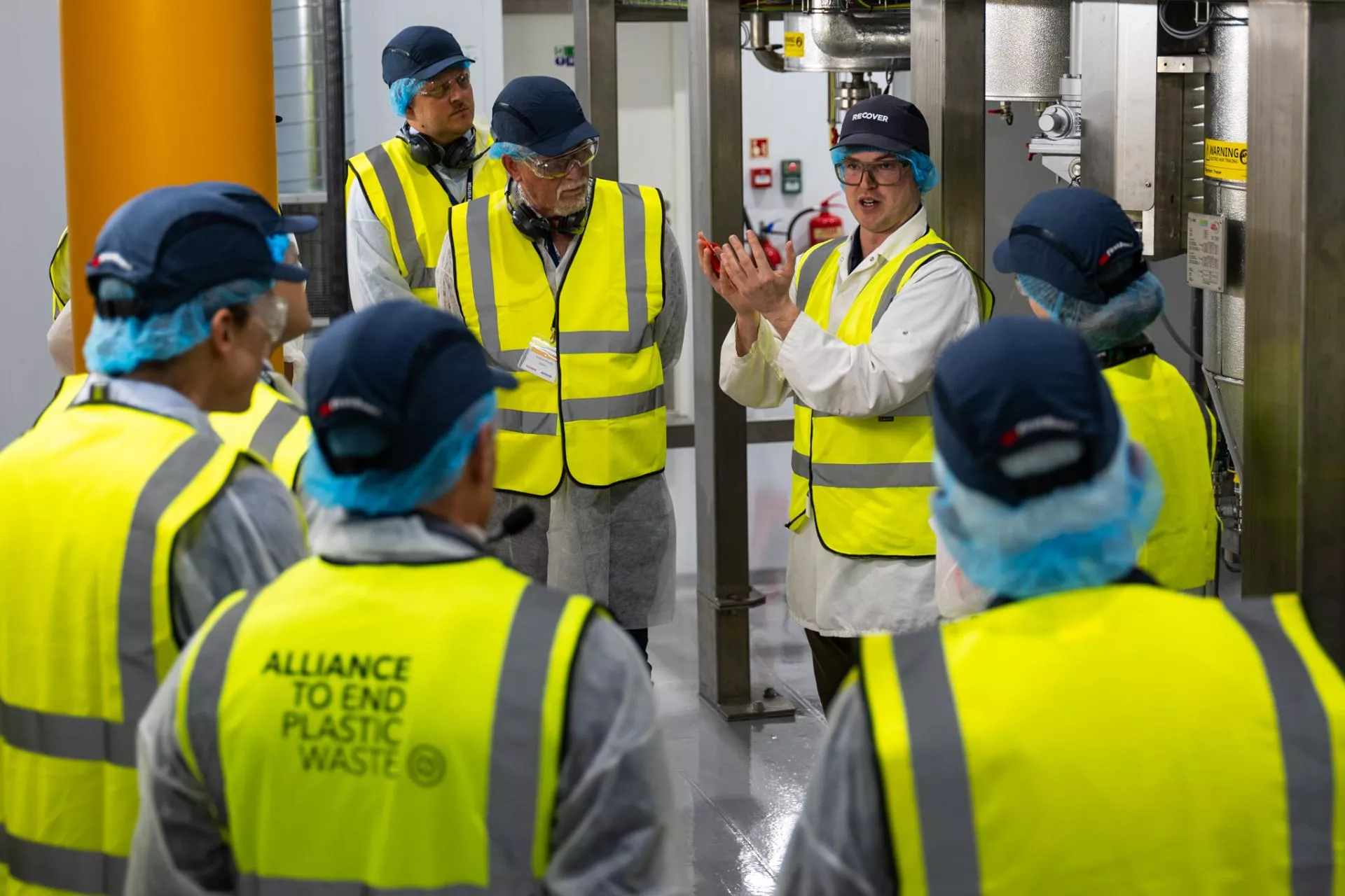 Karton po mleku w systemie kaucyjnym? Instalacja z Wielkiej Brytanii daje na to szansę