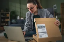 Od 19 czerwca 2026 r. e-sklepy czekają nowe przepisy dot. zwrotu towarów (fot. shutterstock)