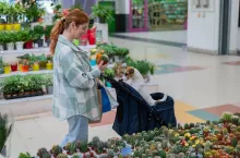Sytuacja demograficzna realnie zmienia strukturę popytu i może wpłynąć na funkcjonowanie sklepów (fot. Shutterstock)