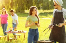 Polacy tną wydatki na majówkę (fot. Shutterstock)