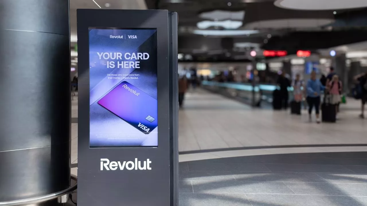 Revolut planuje otwarcie pierwszego sklepu stacjonarnego (fot. Shutterstock)