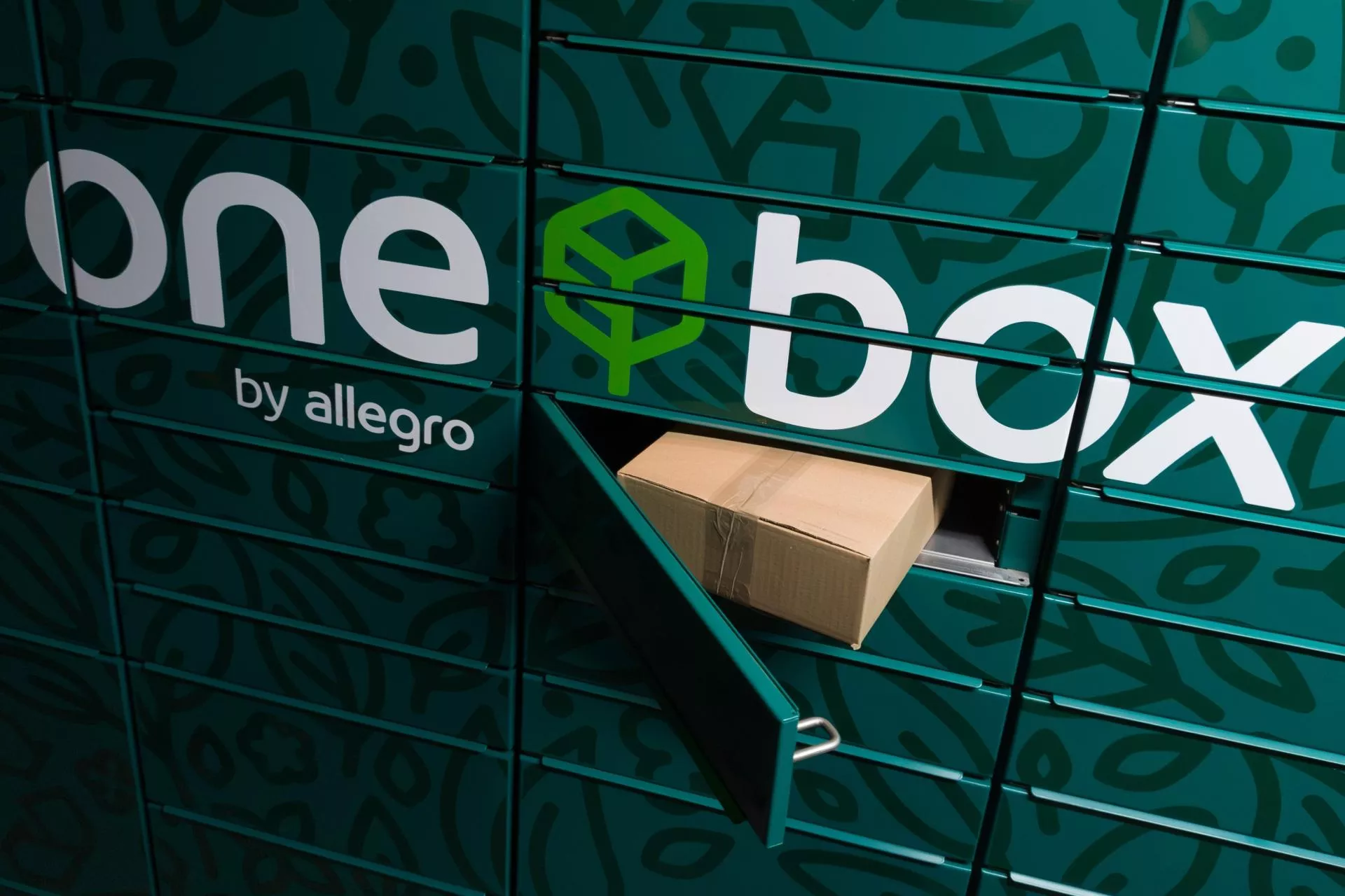 Allegro upraszcza odbiór paczek. Nowa funkcja Multibox