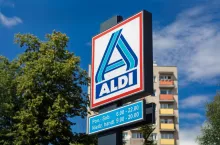Grupa Aldi Nord, z Polslą włącznie, zakończyła 2025 rok z przychodami przekraczającymi 31 mld euro. Sprzedaż w istniejących sklepach (like-for-like) wzosła o 5,6 proc. (fot. Shutterstock)
