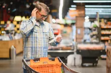 Wg szybkiego szacunku GUS inflacja CPI w kwietniu 2026 r, wyniosła 3,2 proc., co oznacza, że była wyższa od spodziewanej (fot. Shutterstock)