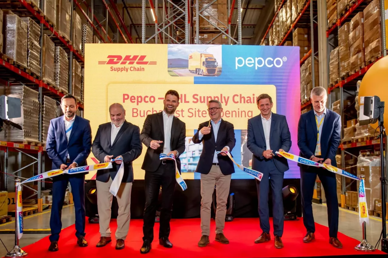 Pepco i DHL rozszerzają współpracę. Ceremonia przekazania magazynu w Bukareszcie (fot. Dhl)