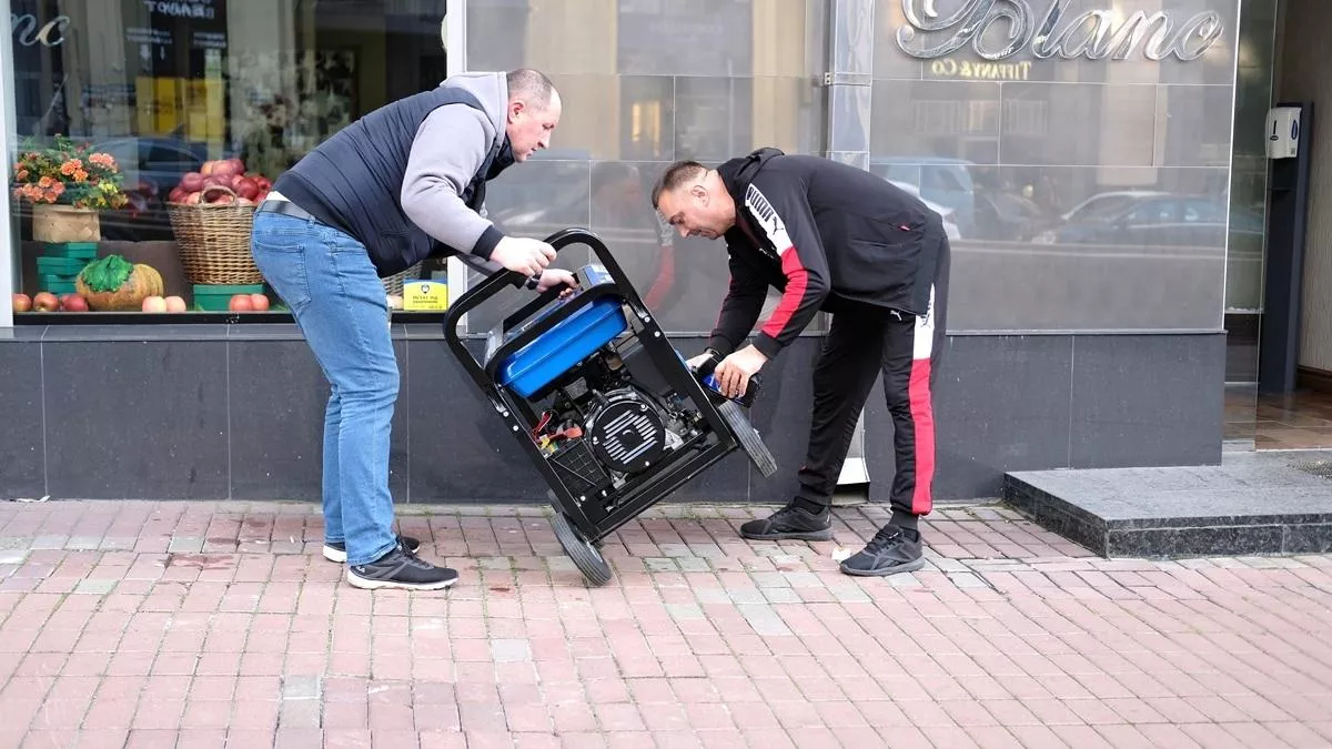 Polski handel musi być gotowy na braki prądu. Oto cenne rady
