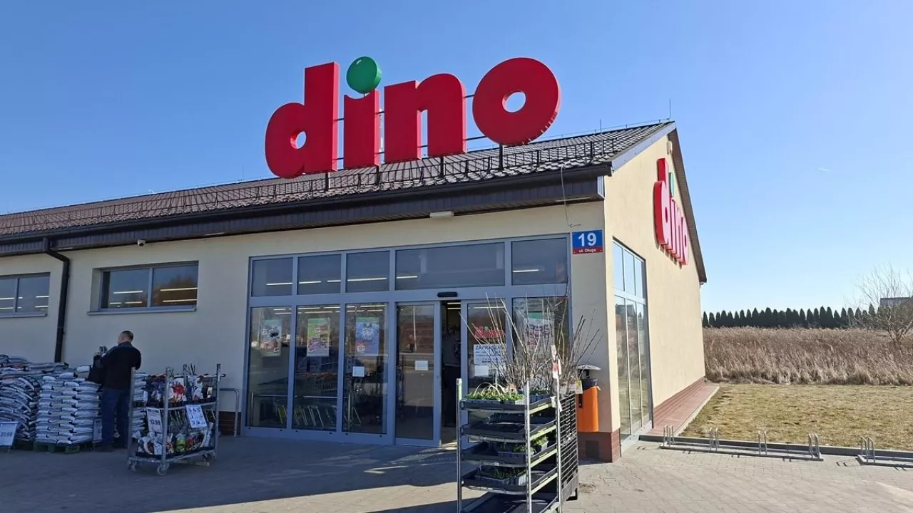 Na zdj. sklep sieci Dino (fot. wiadomoscihandlowe.pl)