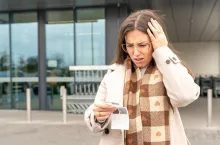 Czy tak muszą wyglądać miny Polaków po zakupach? (fot. Shutterstock/zdjęcie iliustracyjne)