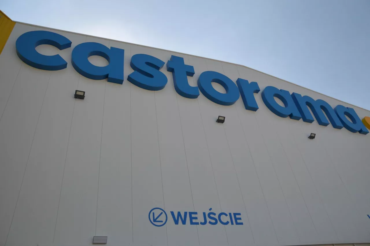 Castorama sprzedaje niezabudowaną działkę w Warszawie za 60 mln zł (fot. wiadomoscihandlowe.pl/MG)