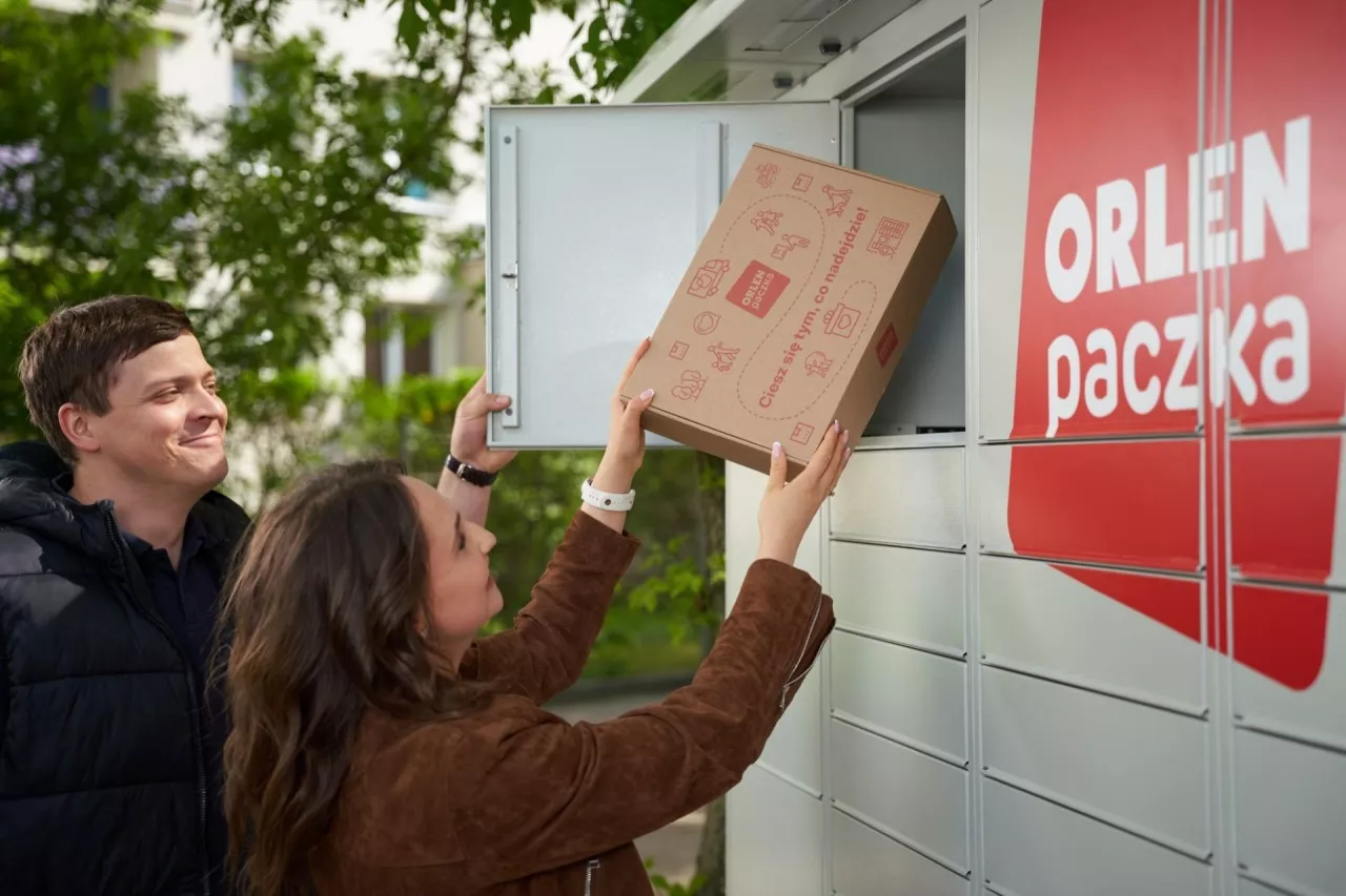 Na zdj. automat Orlen Paczki (fot. mat. prasowe)
