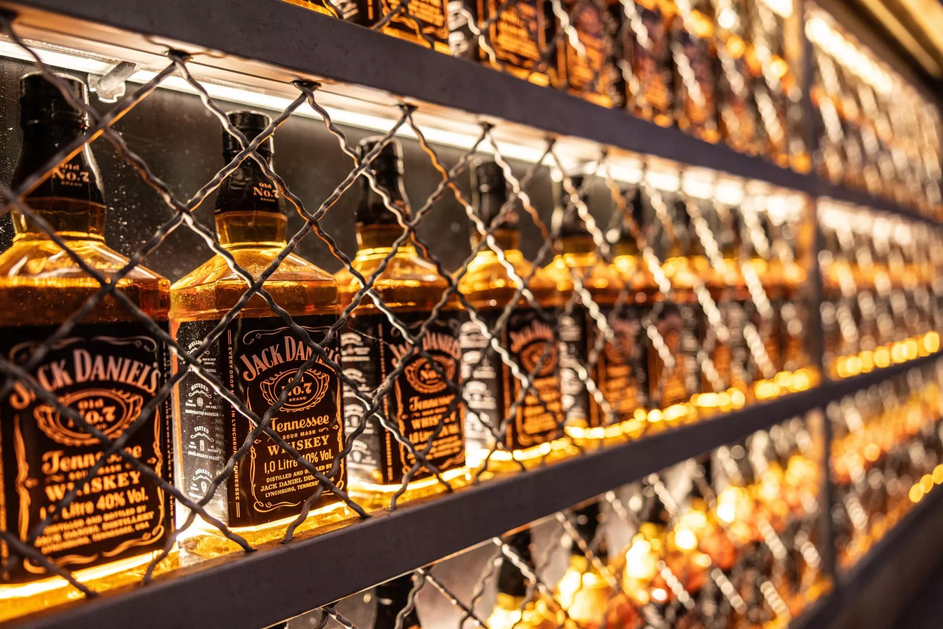 Wojna o Jacka Daniel’sa: Brown-Forman odrzuca 15 mld USD