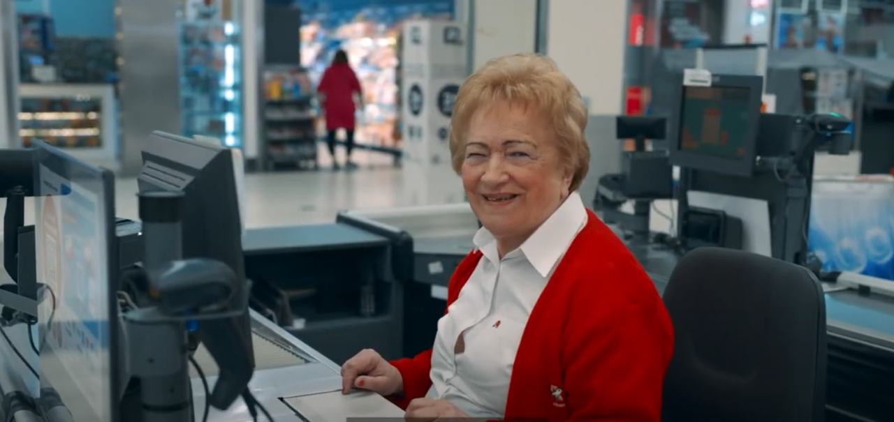 Połowa pracowników Auchan ma staż ponad 10 lat<br>
(fot. Auchan Polska)