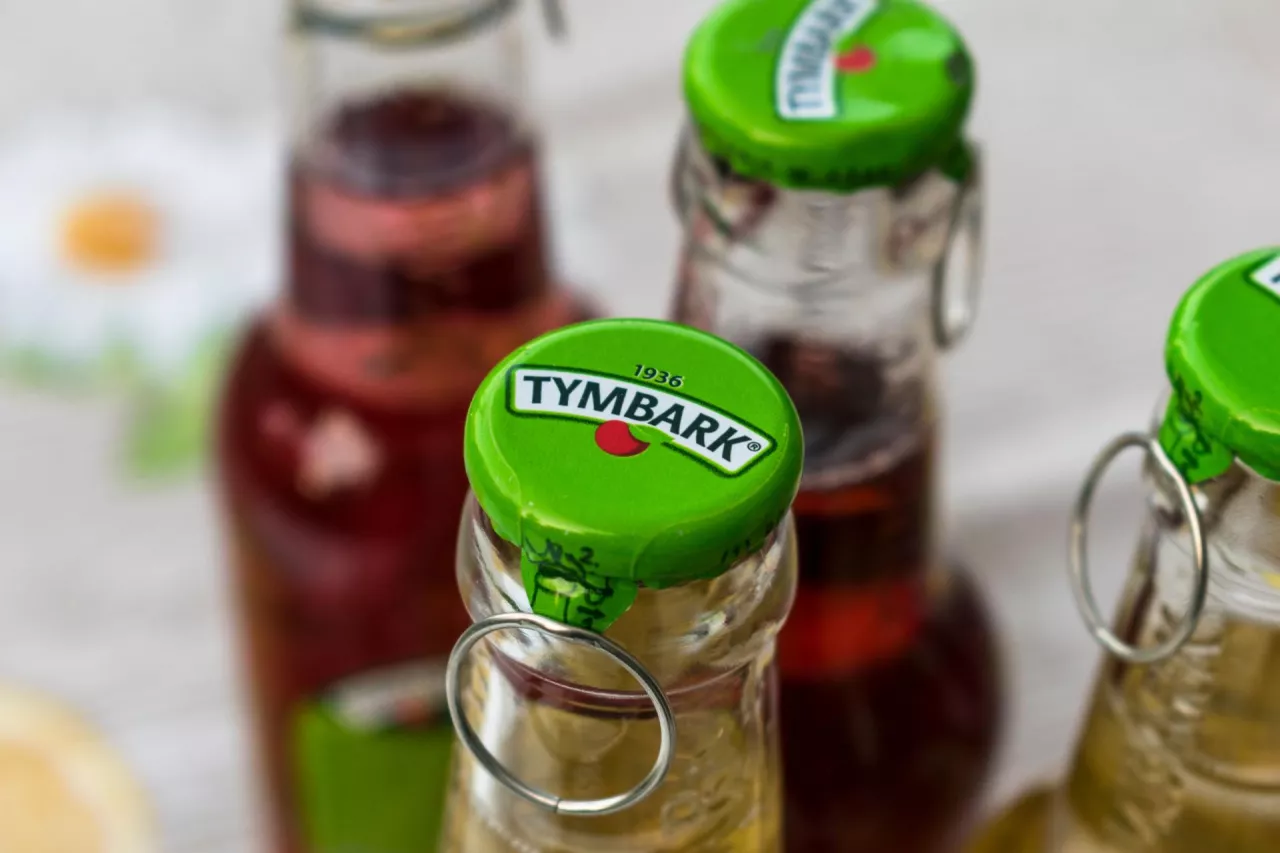 Tymbark bez haseł pod kapslami. Maspex ujawnia plany (fot. Shutterstock)