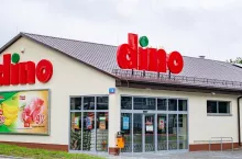 Gotowe sklepy Dino nadal zamknięte. Sieć szuka pracowników (fot. Shutterstock)