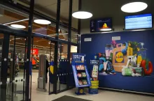 Prawie połowa kupujących dostrzega komunikaty marketingowe na ekranach (fot. Shutterstock)