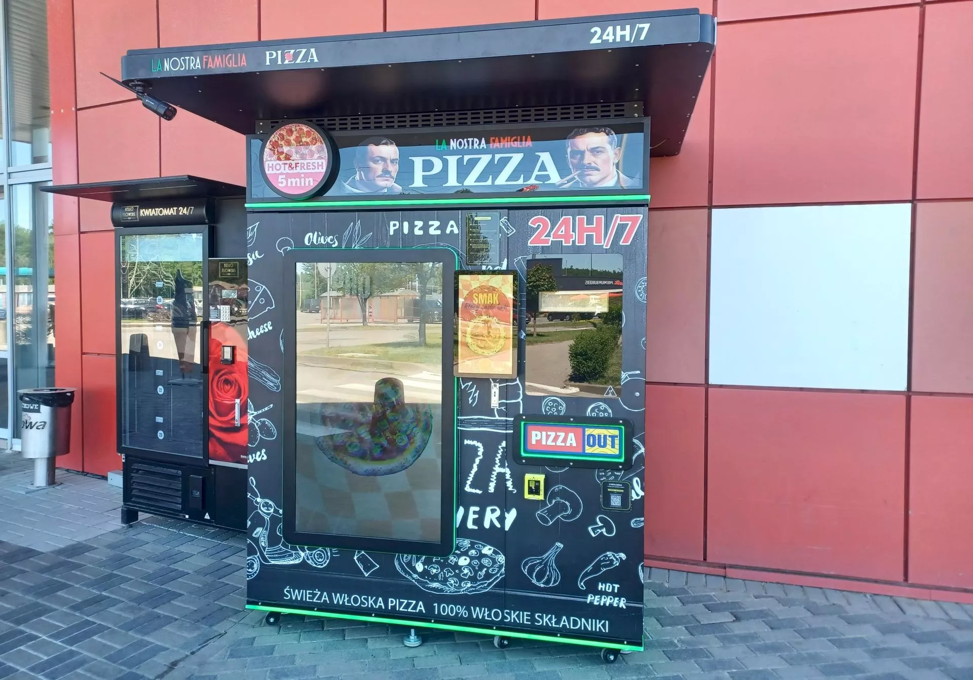 Pizzomat to odpowiedź na nowy trend. Pizza dostępna dla klientów 24/7