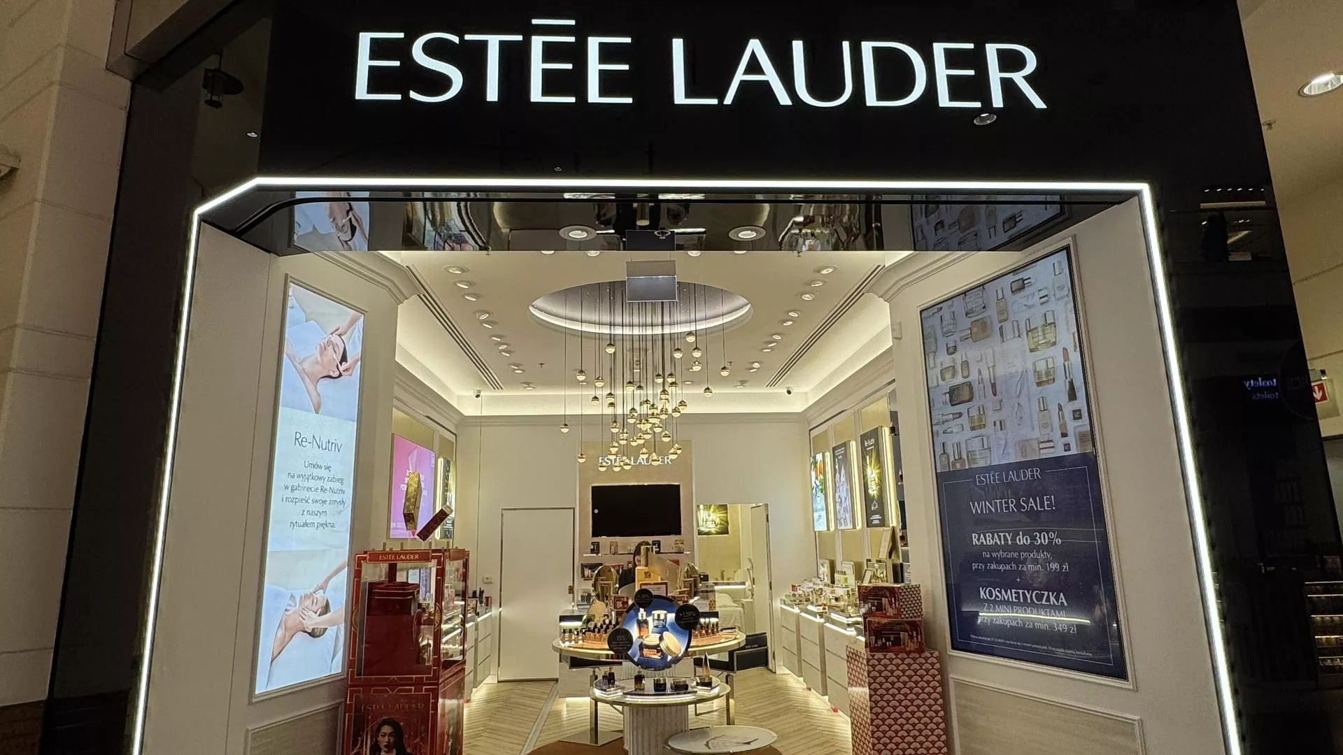 Puig i Estée Lauder kończą rozmowy o fuzji wartej 40 mld dolarów. Rynek odetchnął