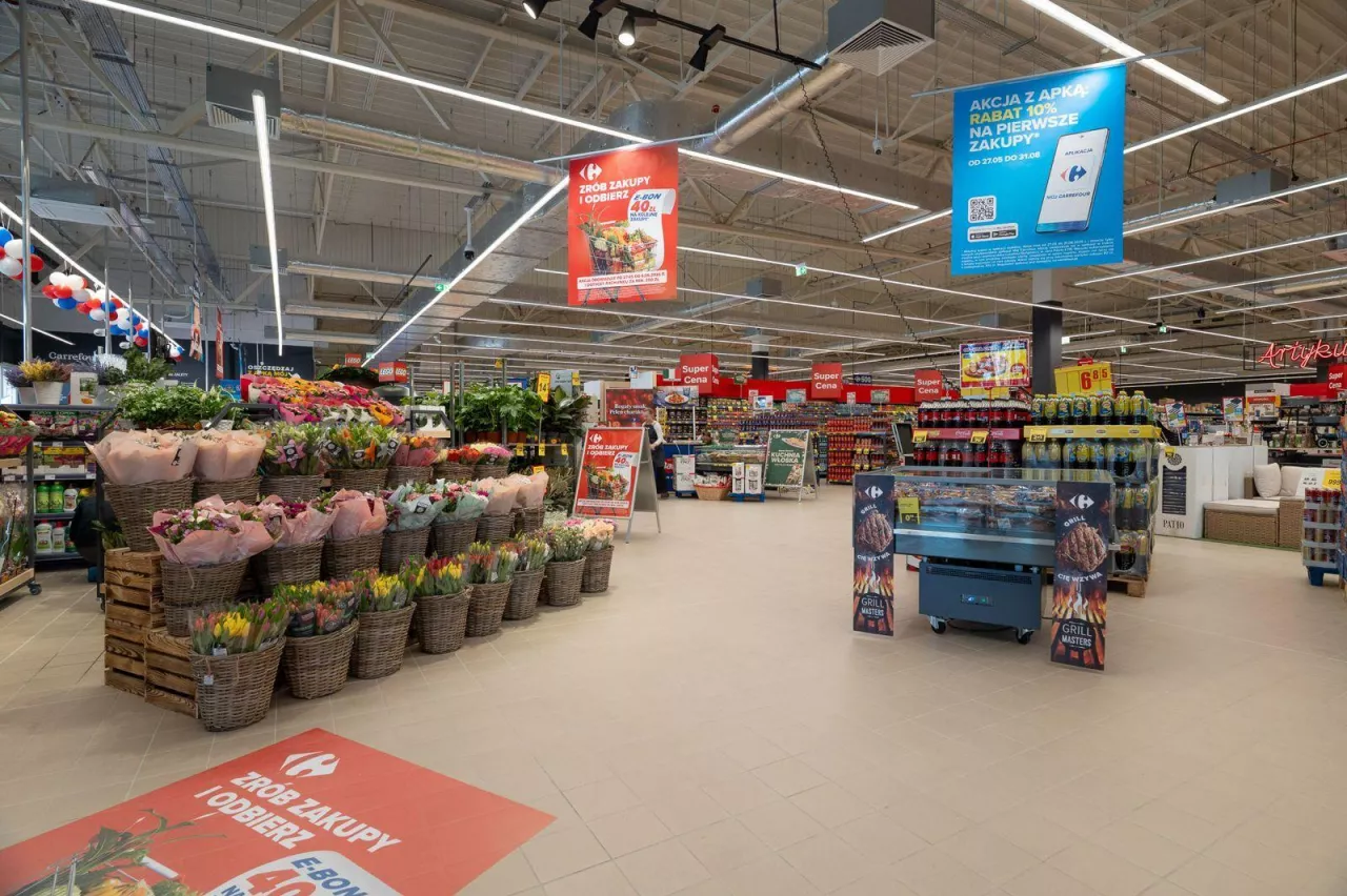 – Nowy hipermarket, który otwieramy w Comfy Park, jest najnowocześniejszym kompaktowym hipermarketem Carrefour w Polsce – zapewnia Tomasz Mikołajec, członek zarządu i dyrektor operacyjny Carrefour Polska. (fot. Carrefour Polska)