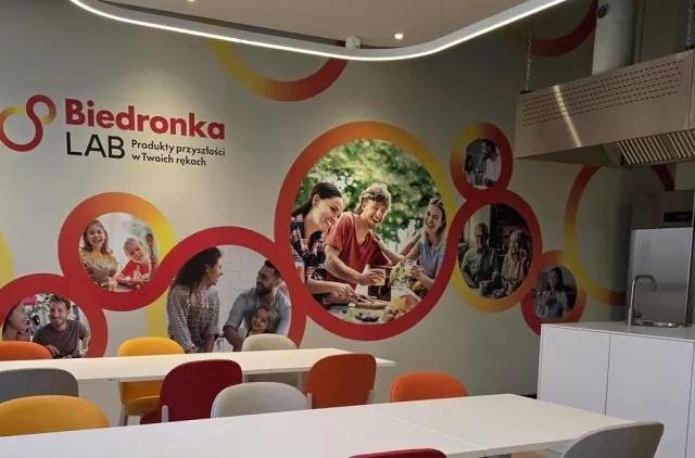Biedronka zaprojektuje produkty przyszłości. Sieć otwiera Biedronka Lab