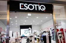 Esotiq &amp; Henderson podsumowuje początek 2026 roku (fot. Shutterstock)