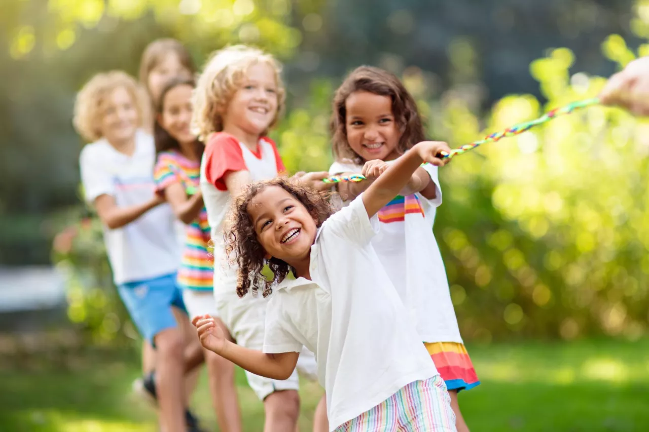 Biedronka szykuje dużą akcję na Dzień Dziecka (fot. Shutterstock)