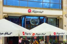 Właściciel marki Pizza Hut negocjuje jej sprzedaż funduszowi inwestycyjnemu (fot. Shutterstock)