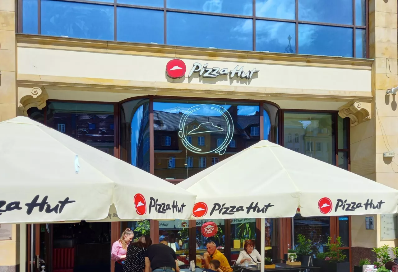Właściciel marki Pizza Hut negocjuje jej sprzedaż funduszowi inwestycyjnemu (fot. Shutterstock)