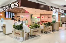 Gigant spożywczy rakiem wychodzi z Chin i sprzedaje swoją sieć lodziarni (fot. Shutterstock)