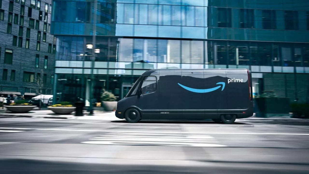 Amazon inwestuje miliardy w Europie (fot. Shutterstock)