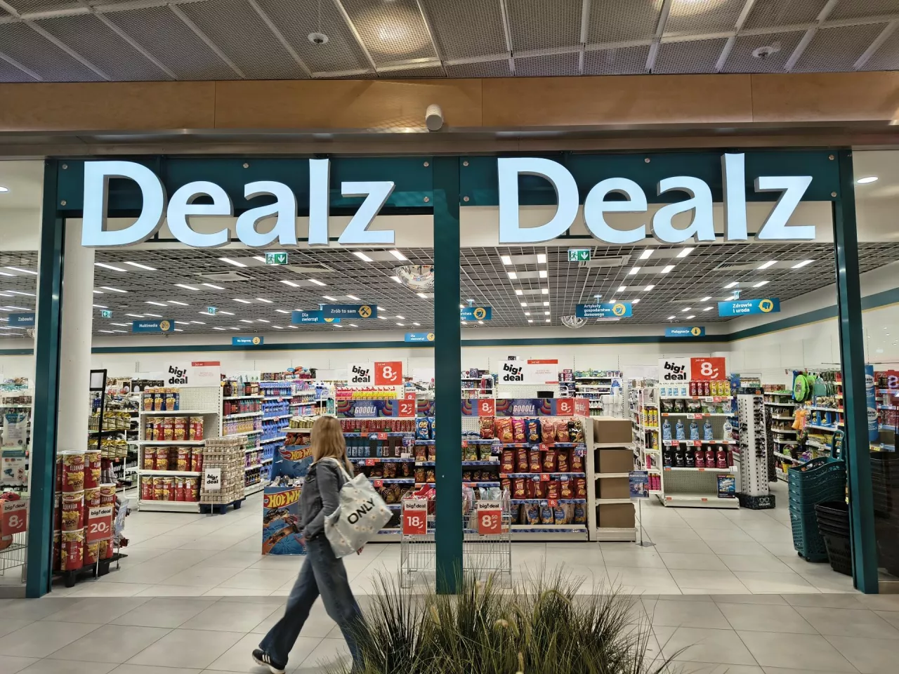 Wiemy już, kim jest nowy właściciel sieci Dealz (fot. wiadomoscihandlowe.pl)
