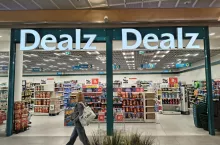 Brytyjski fundusz Modella Capital kupuje sieć Dealz Poland od Grupy Pepco (fot. wiadomoscihandlowe.pl)