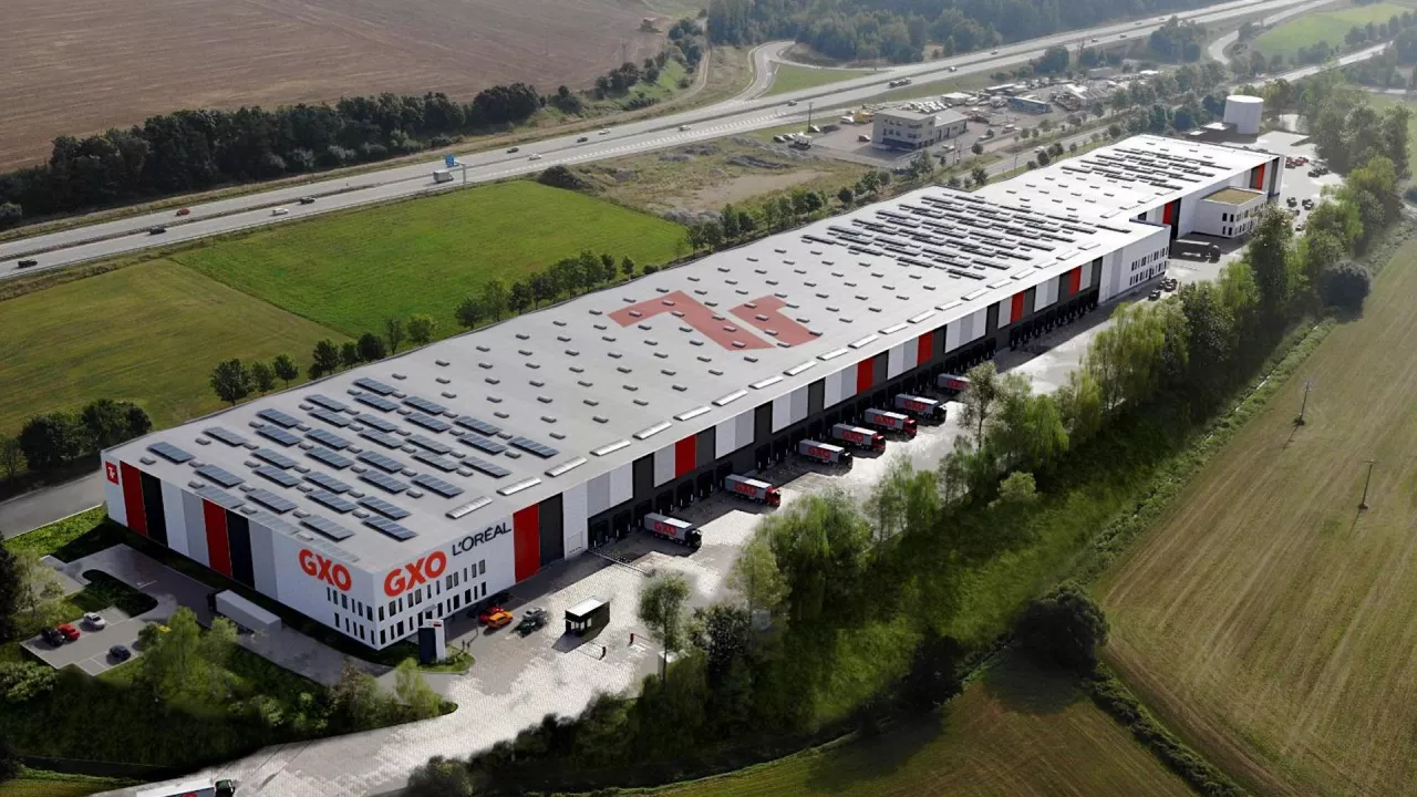 GXO Logistics, Inc. ogłosił podpisanie wieloletniej umowy z firmą L’Oréal w celu wsparcia operacji logistycznych lidera branży kosmetycznej w Europie.