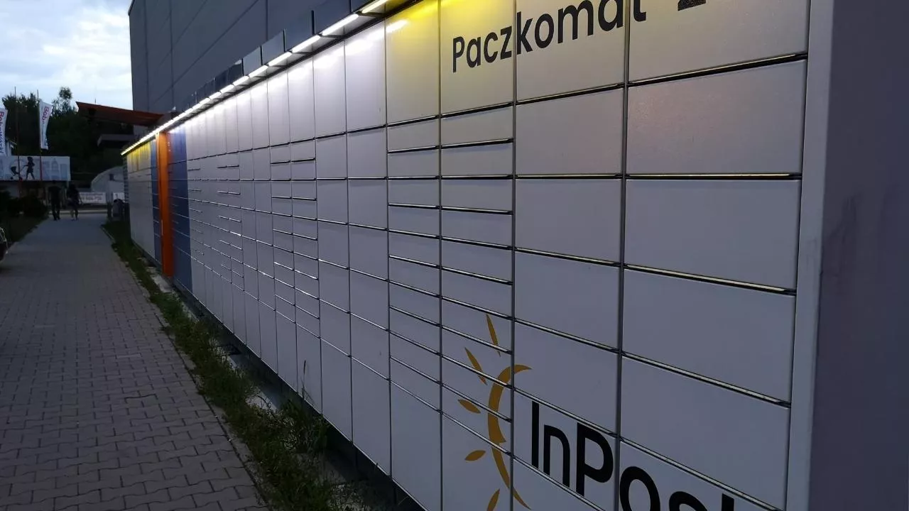 Grupa InPost stawia tysiące nowych maszyn w Wielkiej Brytanii, Francji i Belgii (fot. Shutterstock)