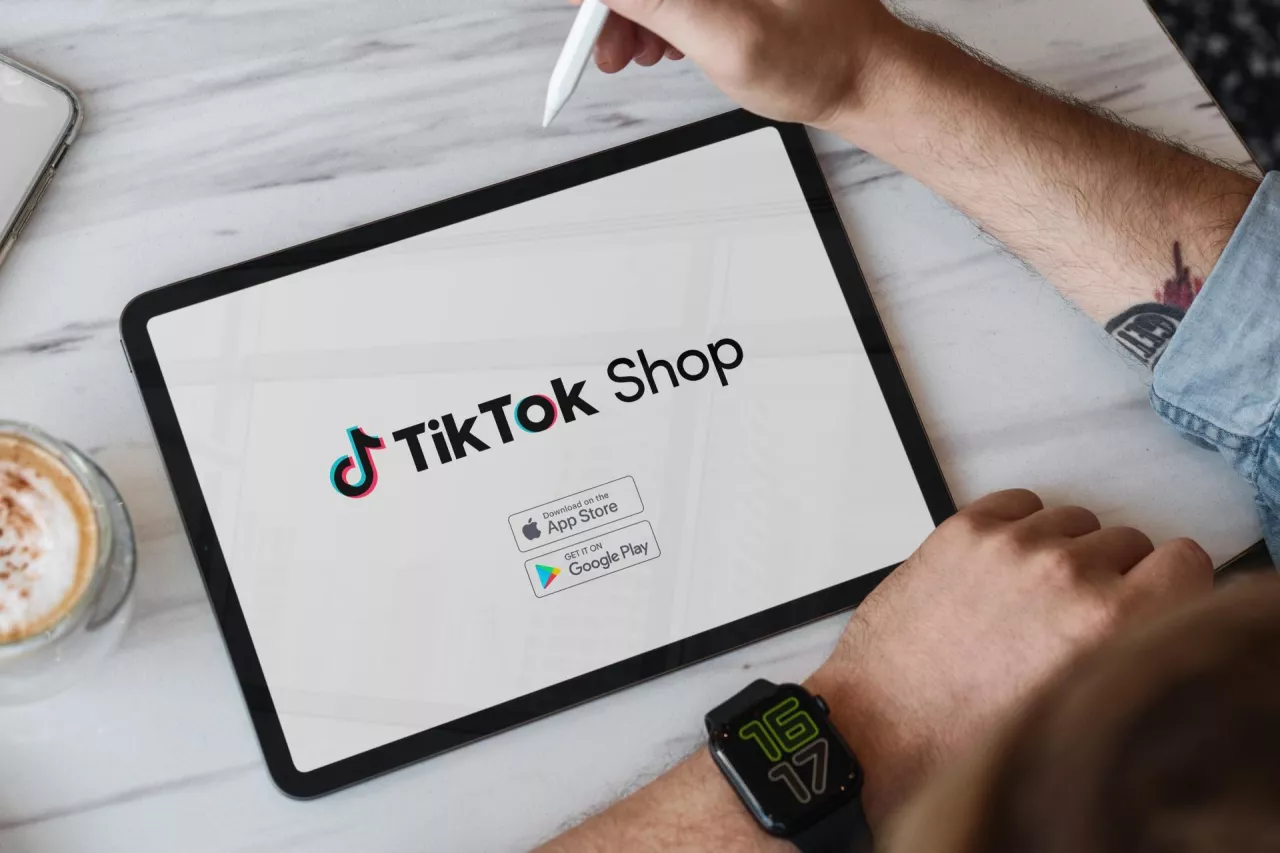 TikTok rozgrzewa popyt. Pytanie, kto ostatecznie go przejmie (fot.Shutterstock)