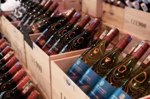 Nocna prohibicja a rynek wina. Przedstawiciele branży komentują zmiany (fot. Shutterstock)
