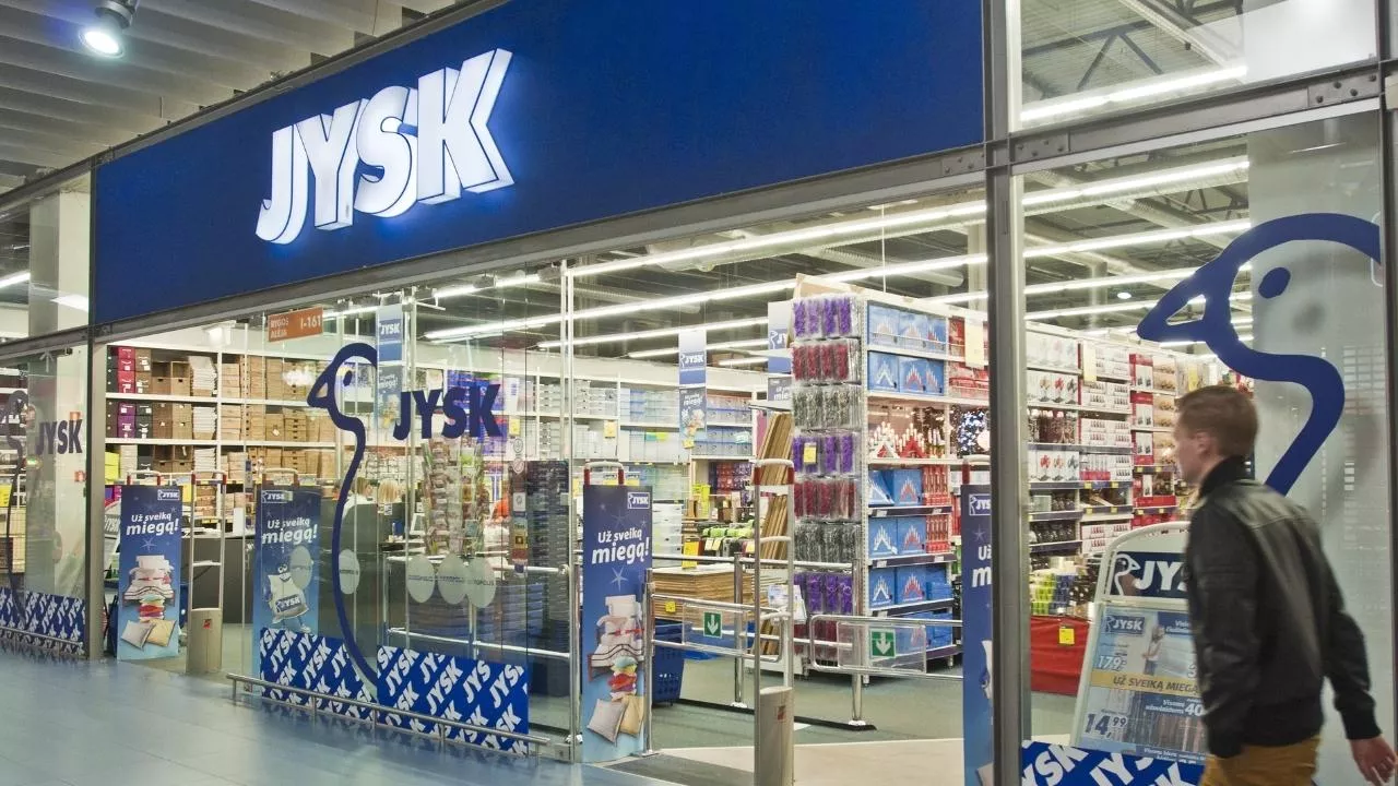 Sieć Jysk z inwestycją, która zmieni 2500 sklepów i doświadczenie klienta