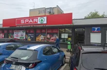 Sklepy SPAR przejmują lokalizacje sieci Delikatesy Centrum