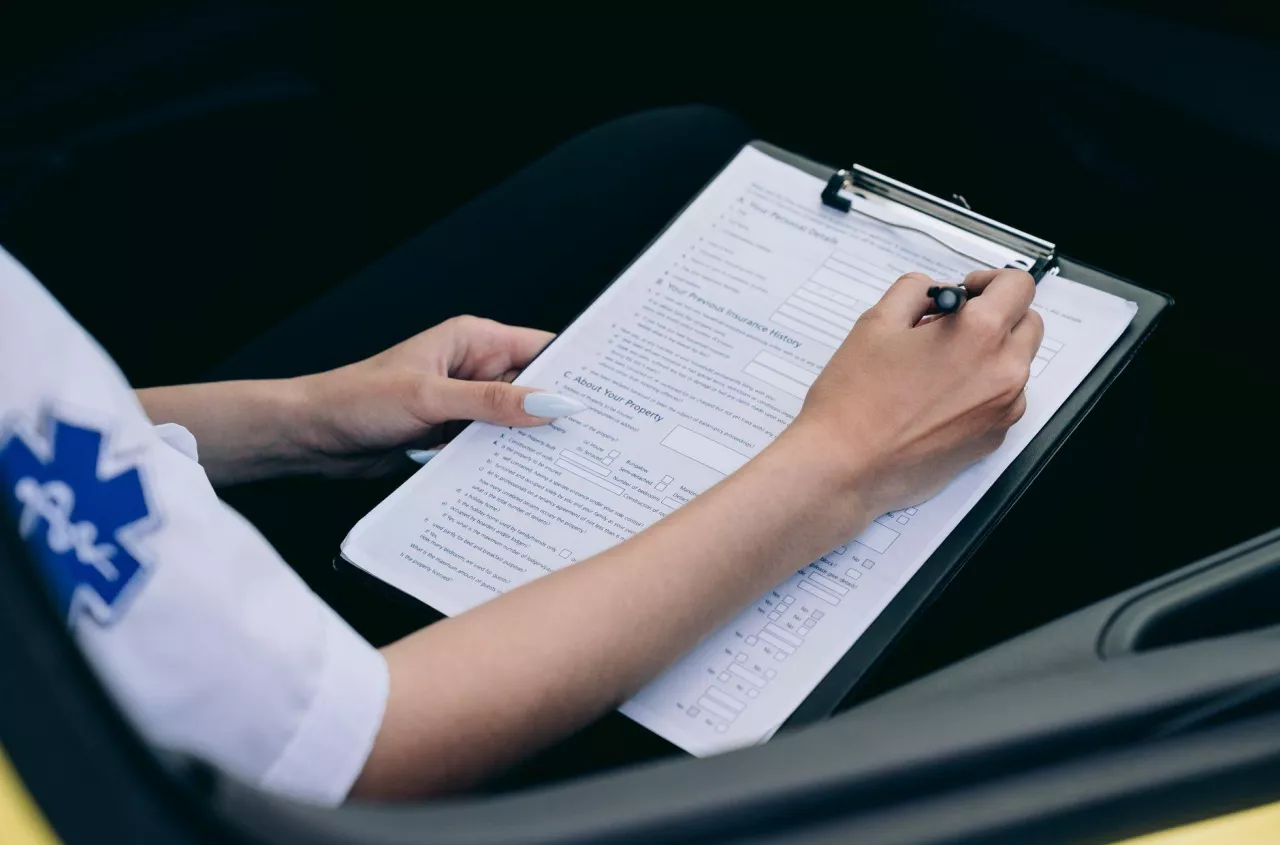 Formalności po zakupie samochodu używanego – krok po kroku
