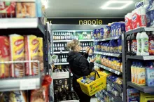 Małe sklepy handlowe stracą klientów przez system kaucyjny? [fot. mat. prasowe)