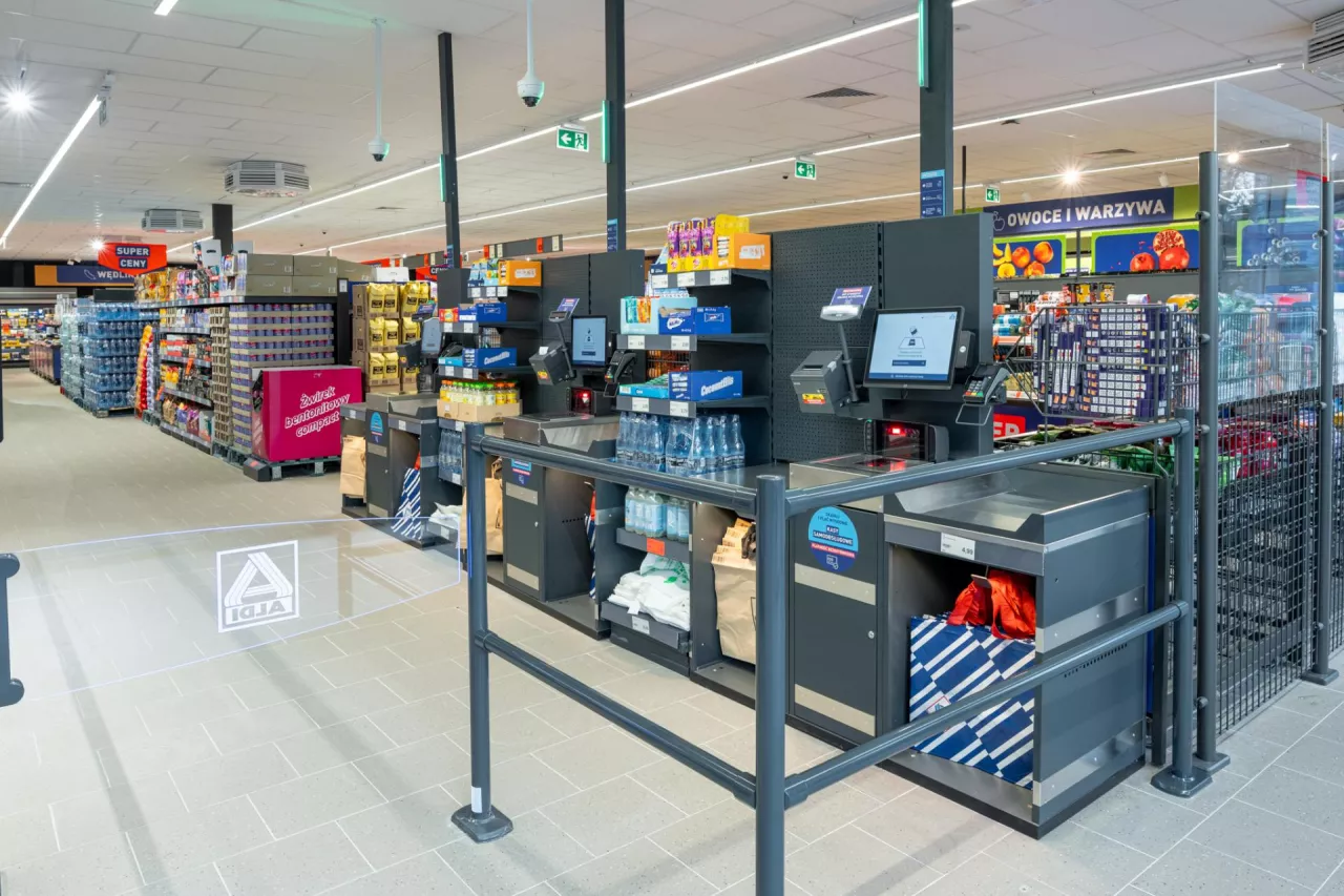 Zarządzanie kategorią napojów w okresie letnim wymaga od sieci handlowych elastyczności logistycznej (fot. Aldi)