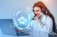 Już 65,5% młodych Polaków kupuje przy pomocy AI (fot. Shutterstock)