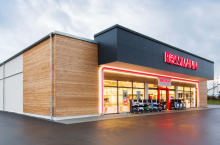 Rossmann zwalnia tempo ekspansji w Polsce, ale i tak otworzy 150 drogerii. Gdzie powstaną? (fot. Rossmann)