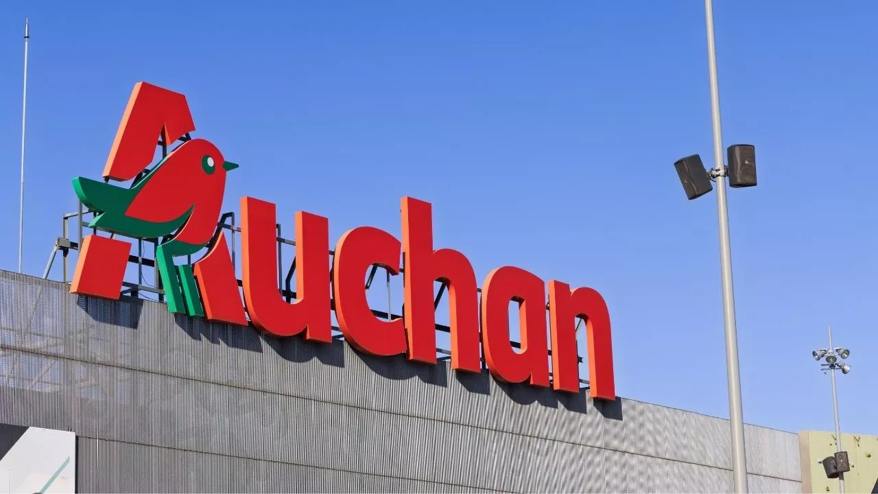 Sklep sieci Auchan (fot. Shutterstock)