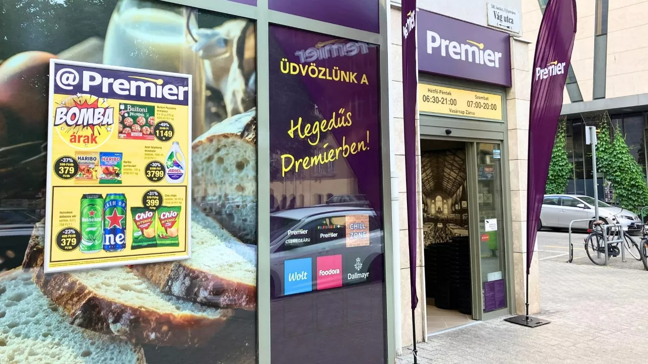 Tesco otwiera nowy koncept sklepu. Czy Premier zagrozi Żabce? (fot. Sebastian Rennack)