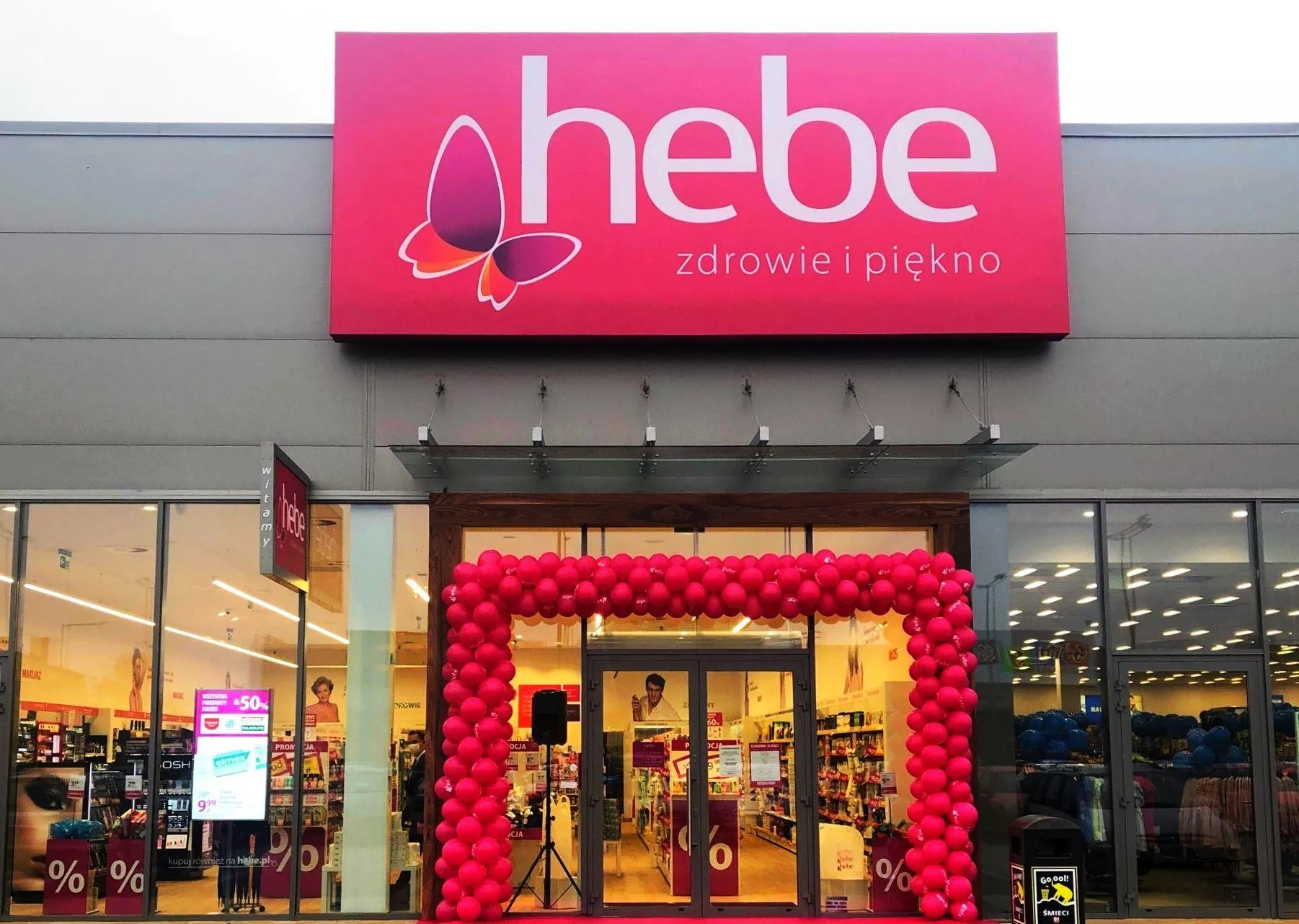 Drogerie Hebe pod presją konkurencji. Rossmann i DM planują duże inwestycje